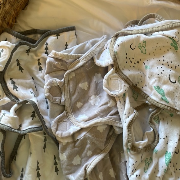Baby dew swaddles 3 - Picture 3 of 4